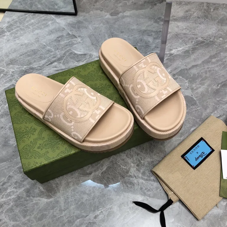 Gucci Shoe 